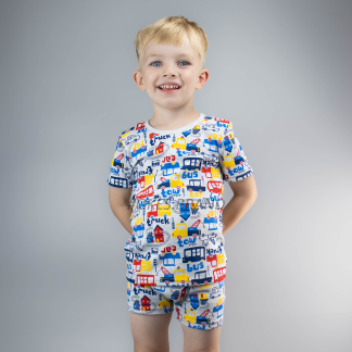 Комплекти футболка з шортами